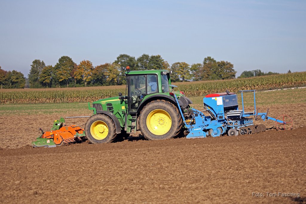 2014-09-29_01_Feldbestellung_am _Windrad_TF.JPG